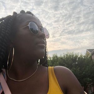 Meet your Posher, Tina